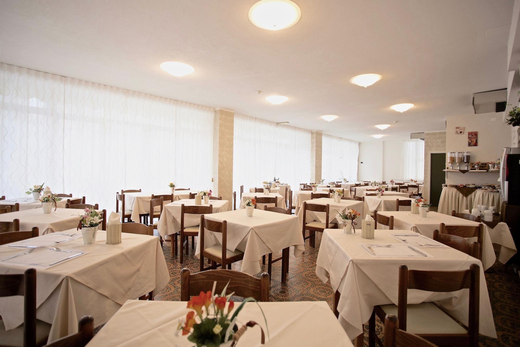 Hotel Sahib Cattolica Kültér fotó