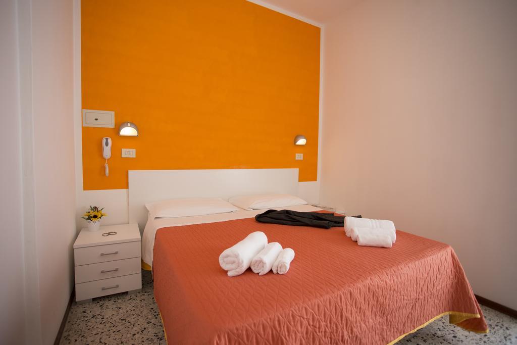 Hotel Sahib Cattolica Kültér fotó